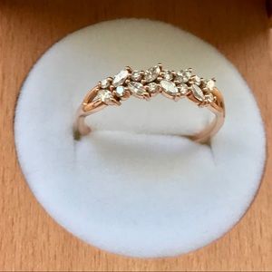 Brilliant Earth 14kt Rose Gold Jardiniere Band